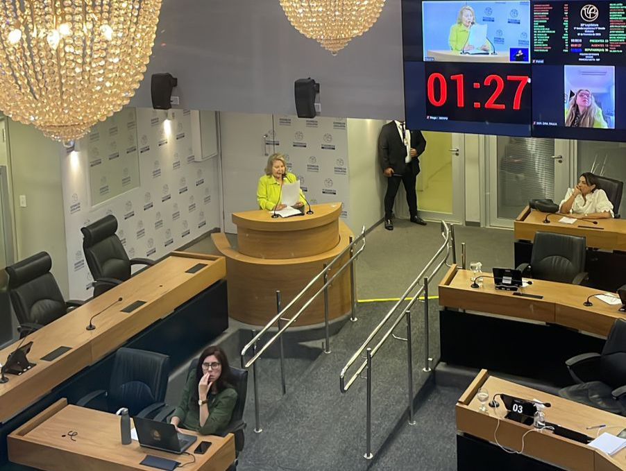 Em seu sexto mandato, deputada Francisca Motta usa a tribuna da AL-PB para agradecer votação e reafirmar bandeiras de sua atuação parlamentar