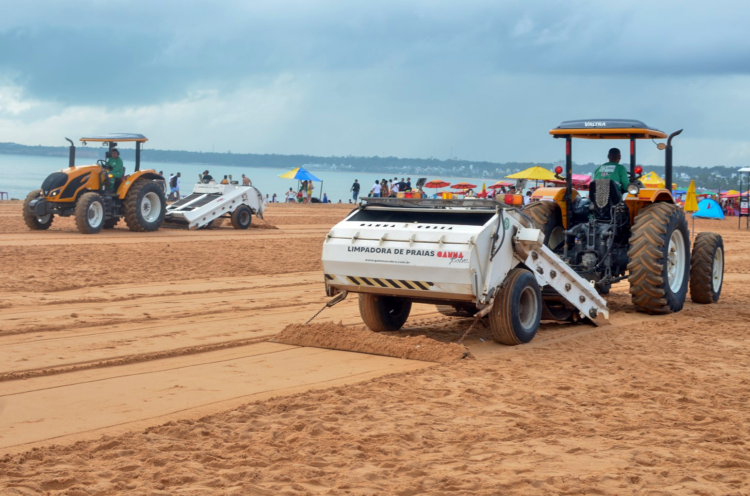 Muito lixo: Emlur recolhe diariamente uma média de 27 toneladas de resíduos na orla de João Pessoa
