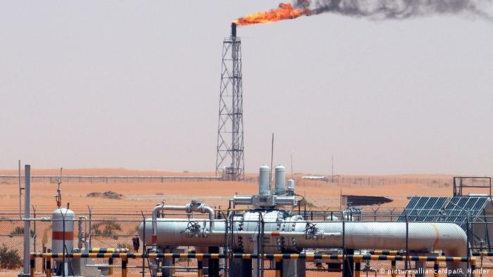 Cenário de alta no preço dos combustíveis; Países anunciam corte na produção de petróleo e preços devem subir