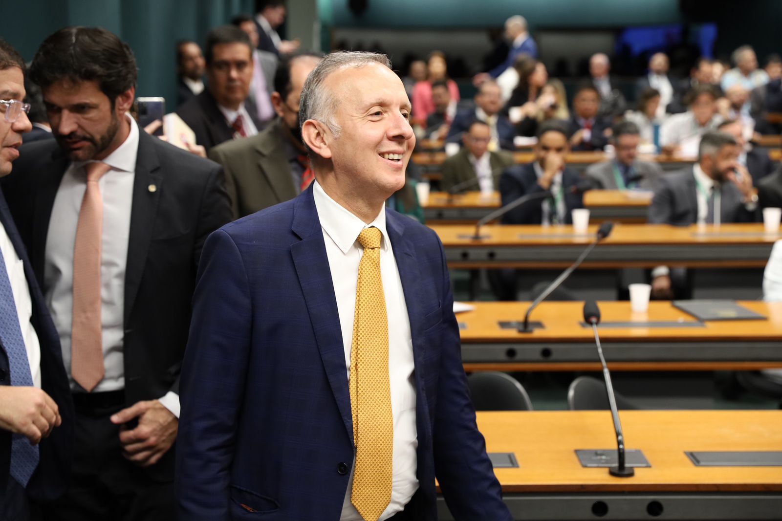 Deputado Aguinaldo Ribeiro se reúne com ministro Haddad e confirma data de apresentação do texto da reforma tributária para votação na Câmara Federal