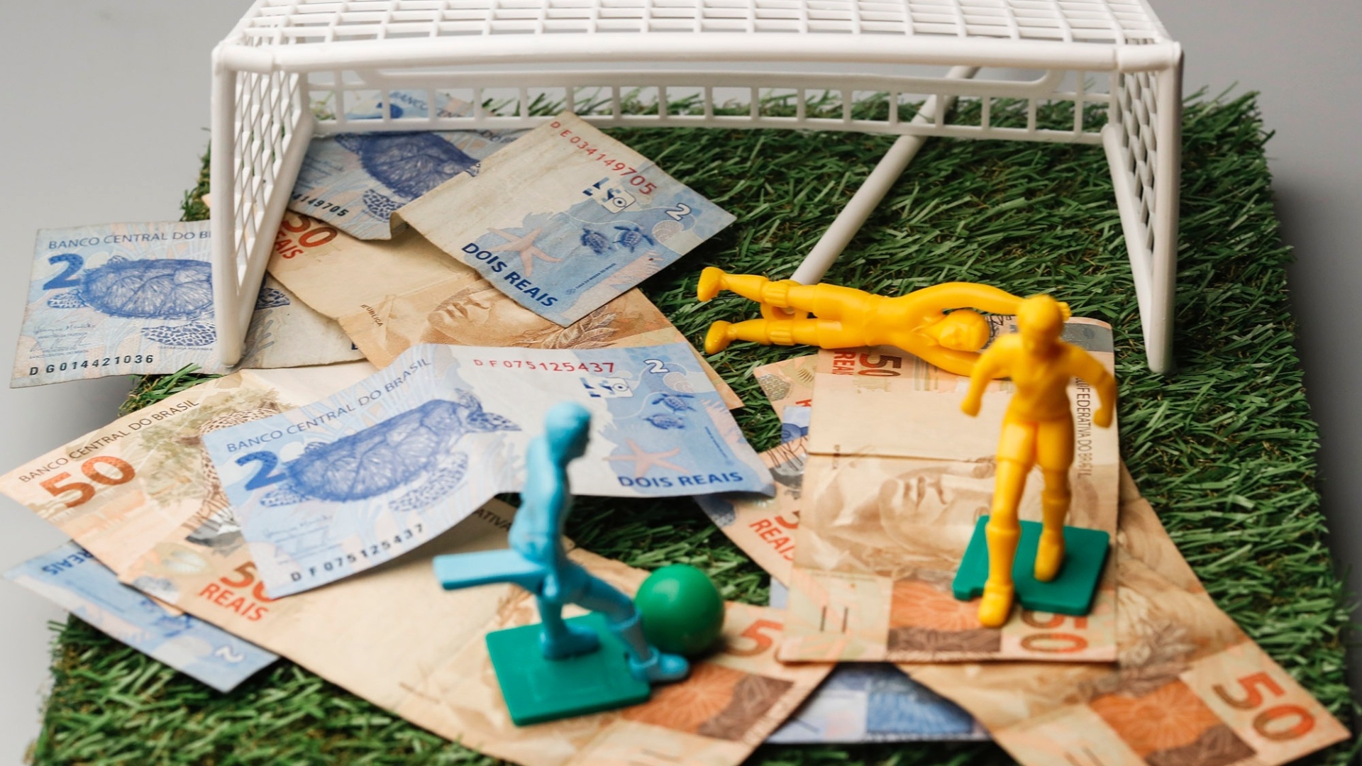 R$ 100 mil à conta: Investigação mostra acerto entre jogador para manipular resultado de clássico