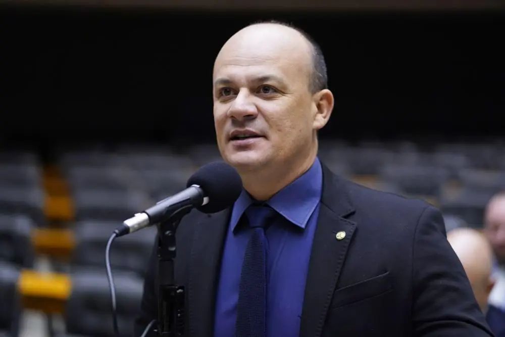 Cabo Gilberto propõe criação da Política Nacional de Atenção Integral à Saúde da Mulher nas UPAs de todo o Brasil