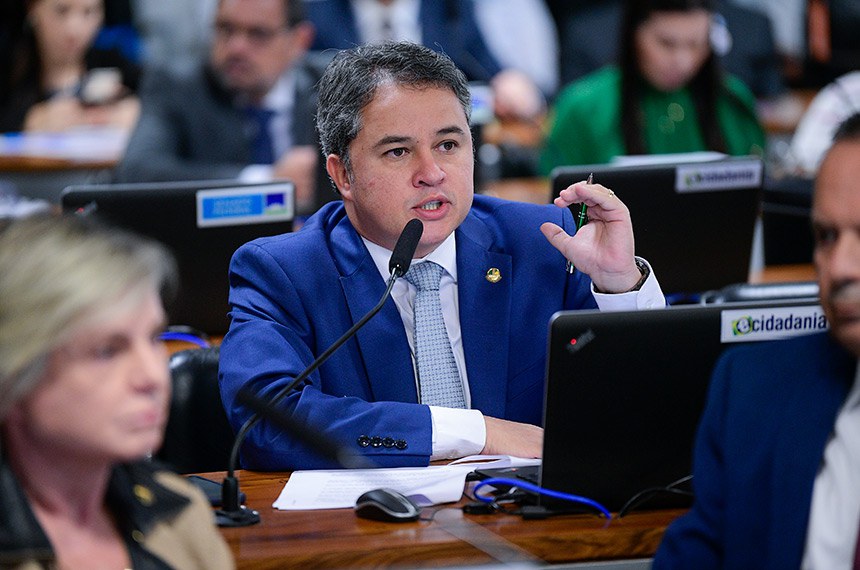 Comissão do Senado Federal adia votação de projeto de Efraim Filho que prorroga desoneração da folha de pagamentos