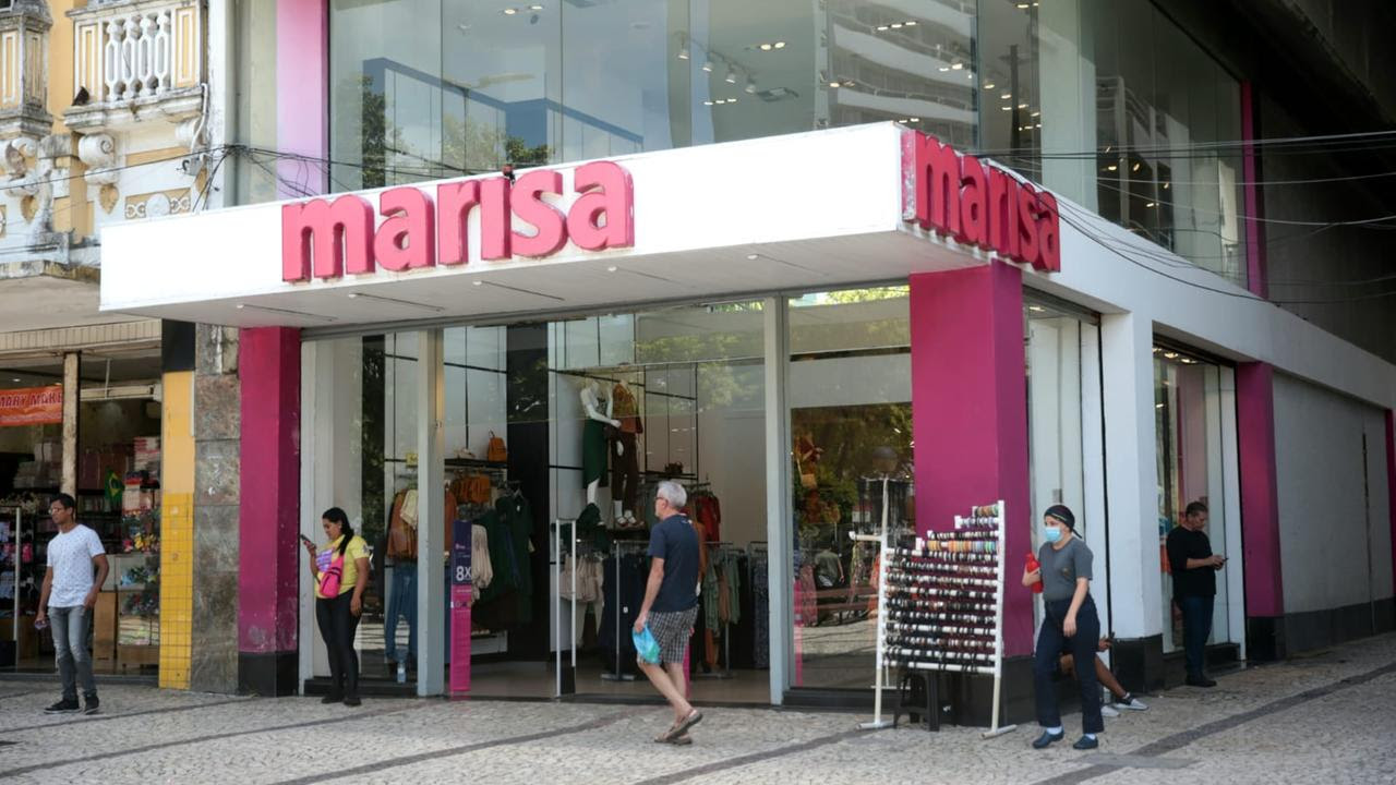 Em processo de renegociação de dívidas com os fornecedores, Marisa fecha 5 lojas no Ceará; entenda o que está acontecendo com a empresa