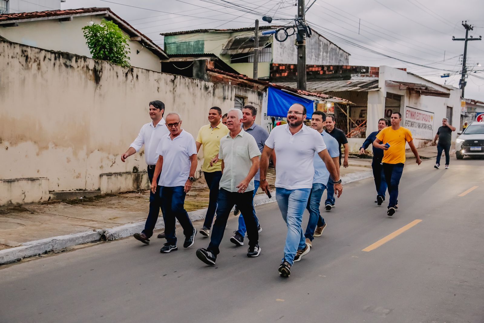 Cícero Lucena entrega asfalto da ligação viária entre os bairros do José Américo e Mangabeira passando pela Comunidade Laranjeiras
