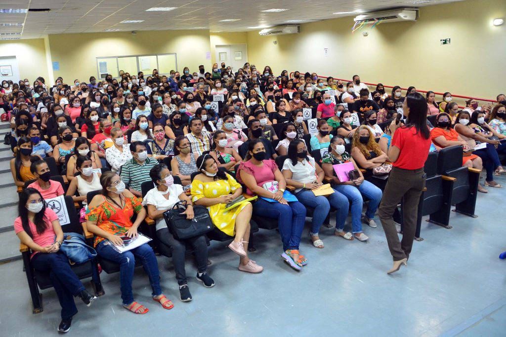 Secretaria de Educação de João Pessoa realiza formação com 132 candidatos a cuidadores sociais voluntários