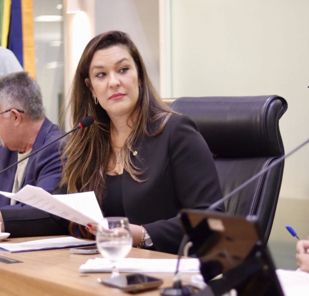 Assembleia Legislativa aprova Projeto de Lei que institui "Semana de Incentivo à Participação da Mulher no Processo Eleitoral” de autoria de Camila Toscano