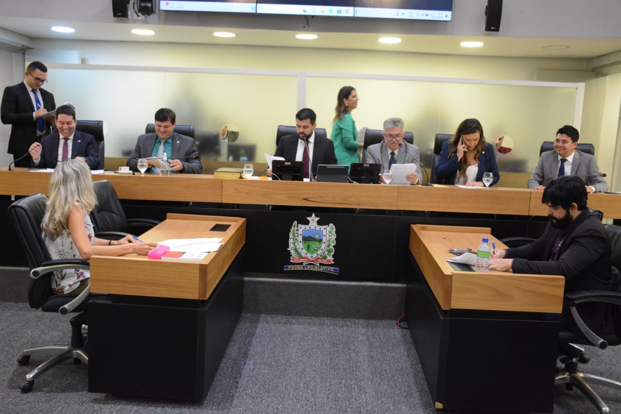 Água, Gás e Energia: CCJ da AL/PB projeto da deputada Francisca Motta que veda a cobrança de débito ao consumidor, pendente em nome de terceiros