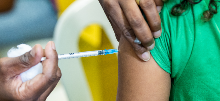 Prefeitura de João Pessoa disponibiliza vacinação contra Influenza em três pontos móveis para toda população, neste sábado