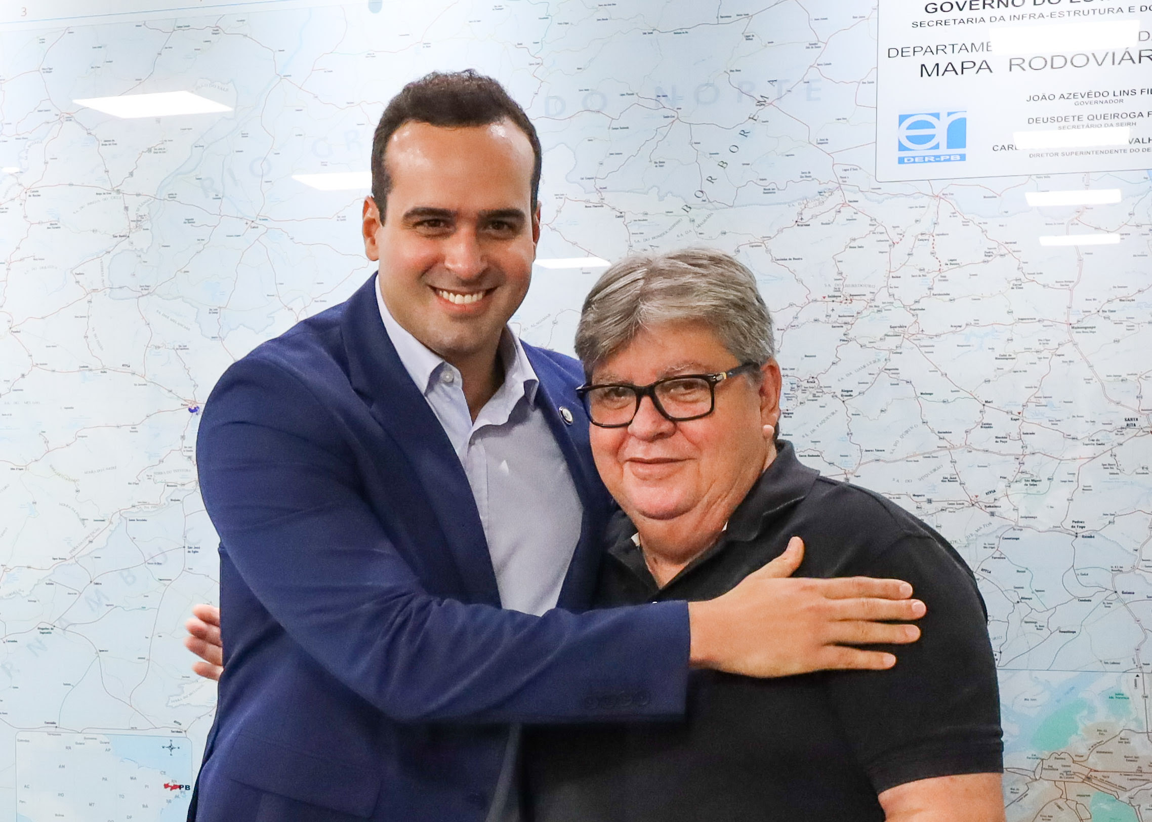 Para cumprir missão em Portugal, governador João se afasta do cargo e Lucas Ribeiro assume o governo da Paraíba