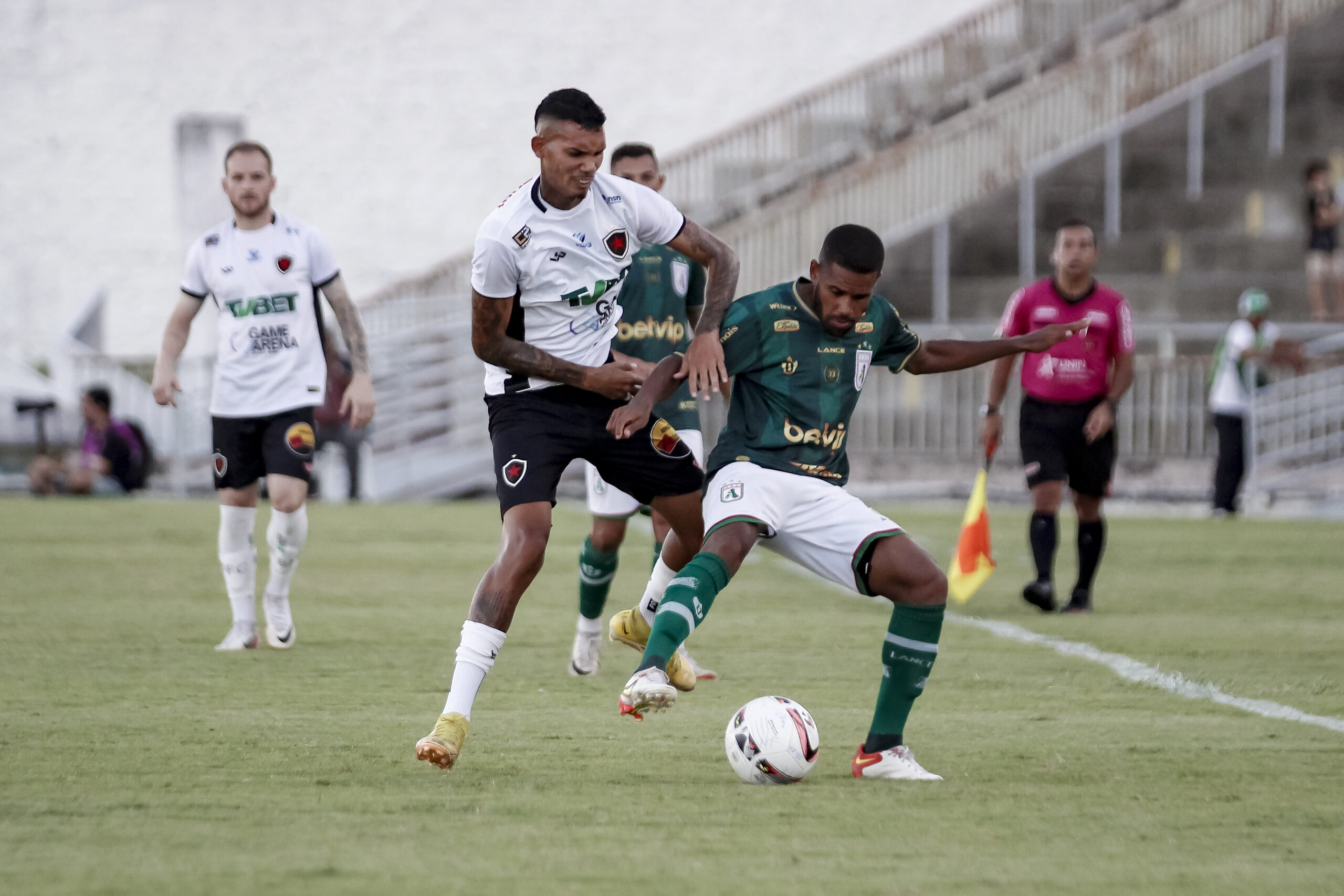 Botafogo só empata com o Sousa no Almeidão, mas antecipa classificação na semifinal do Paraibano 2024
