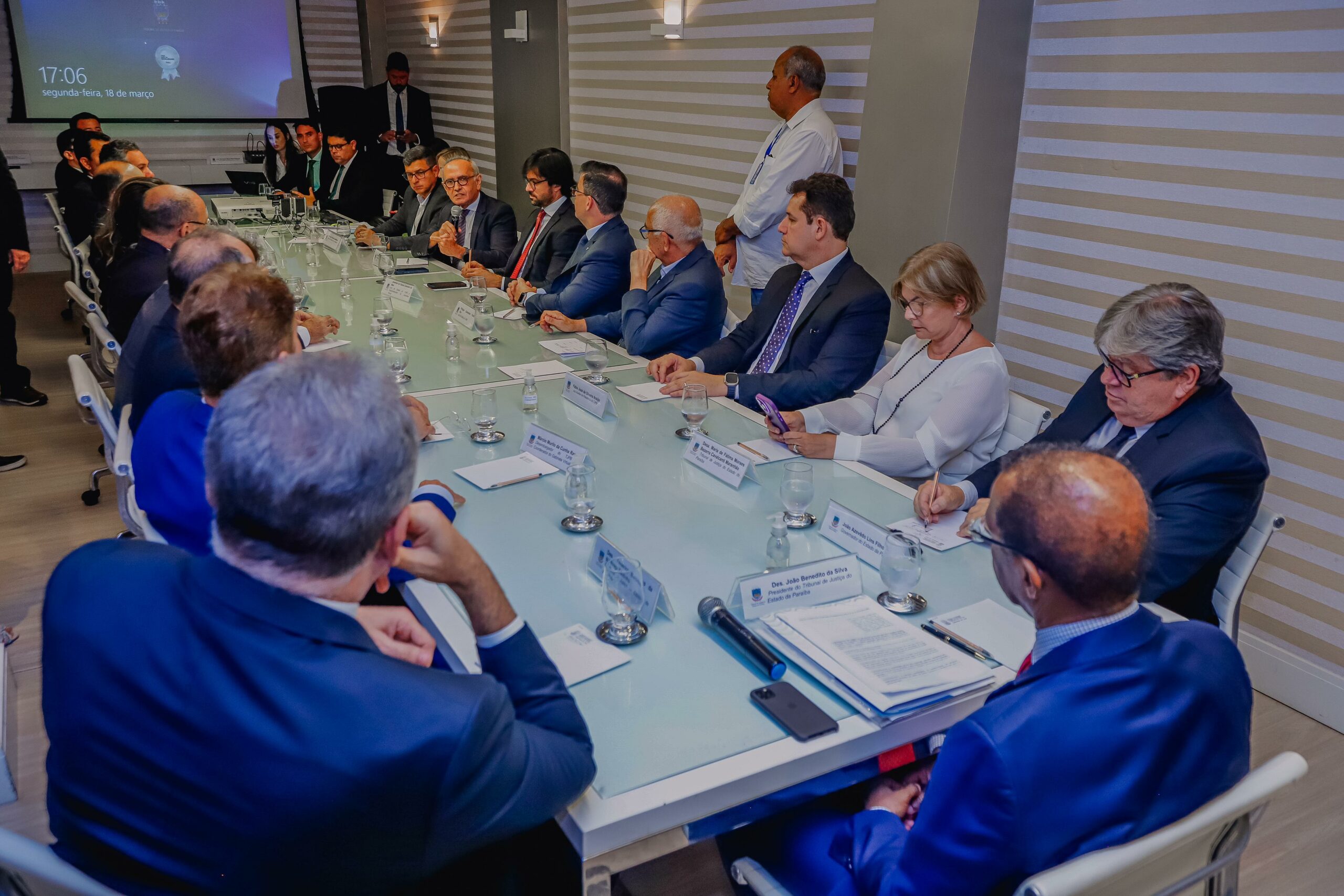 Prefeito Cícero assina Termo de Cooperação com TJPB que prevê execução fiscal de dívidas tributárias com o tesouro municipal de João Pessoa