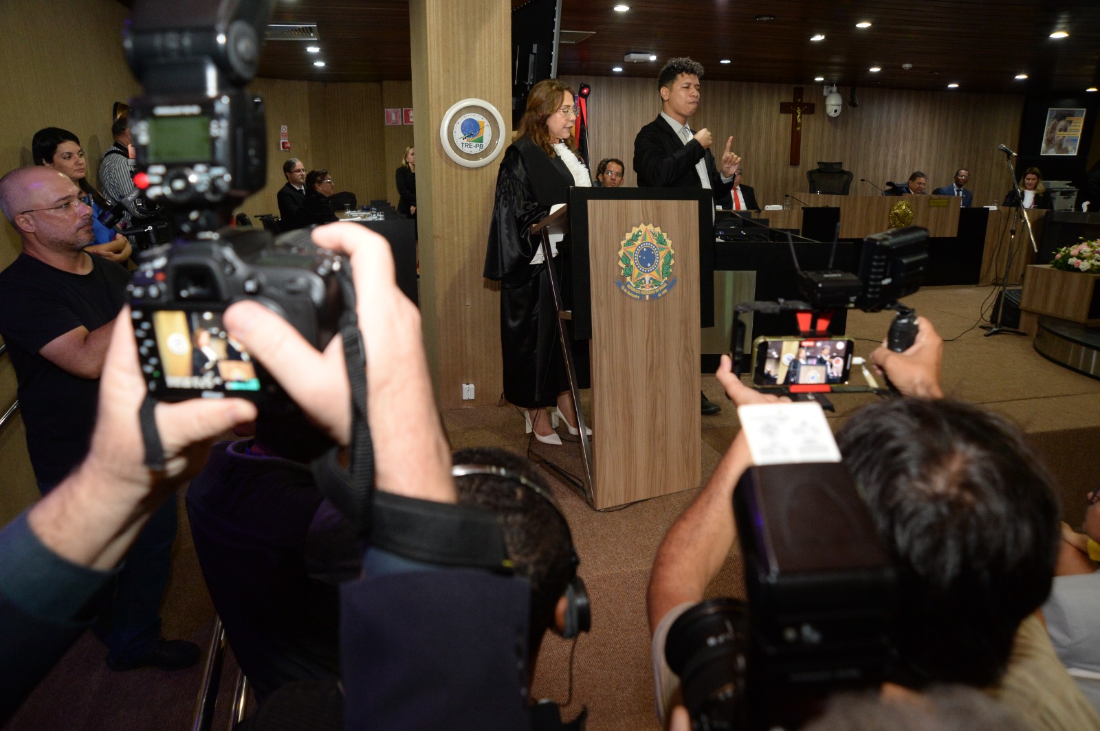 Desembargadora Agamenilde Dias assume a presidência do TRE-PB e será a condutora das eleições 2024 na Paraíba