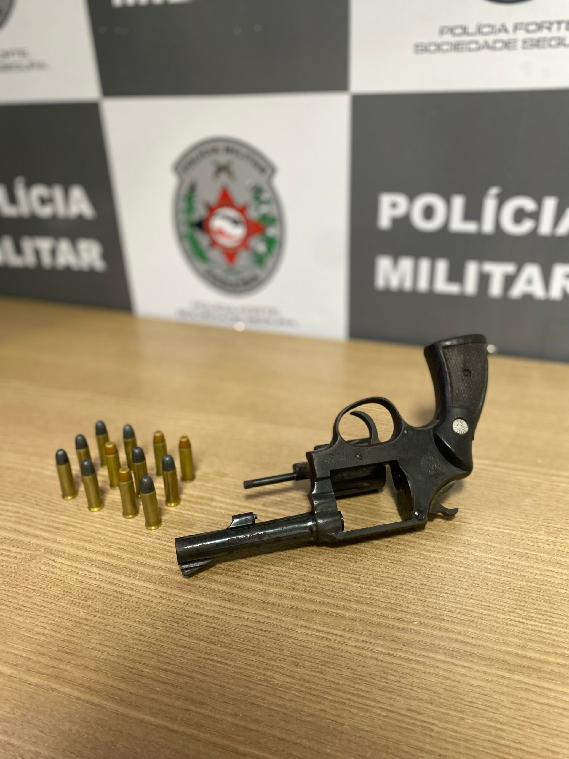 O poder de fogo das facções criminosas:  Polícia Militar da Paraíba já apreendeu 34 armas de fogo em Cabedelo somente nos primeiros meses de 2024