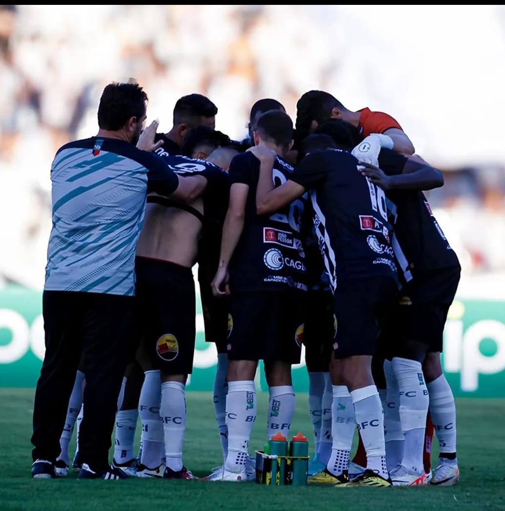 Depois de 2 eliminações em apenas uma semana, Botafogo anuncia novas contratações para o Brasileirão da Série C; 4 jogadore serão dispensados