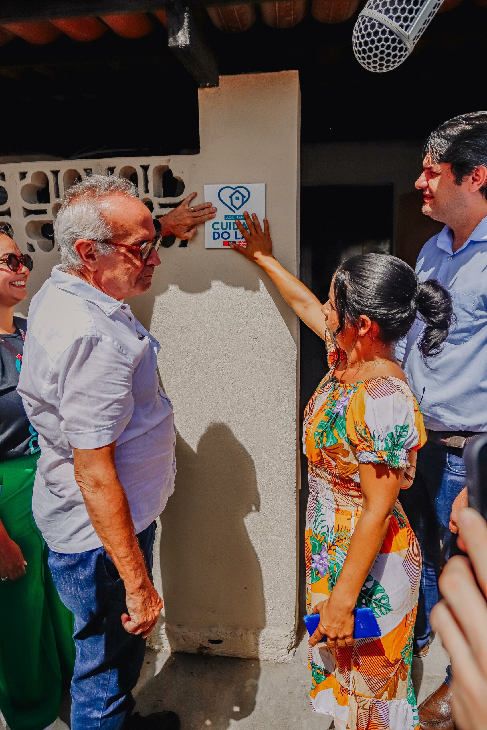 Cícero autoriza 2ª etapa do programa ‘Cuidar do Lar’, que beneficia famílias de baixa renda com reforma de casas em João Pessoa