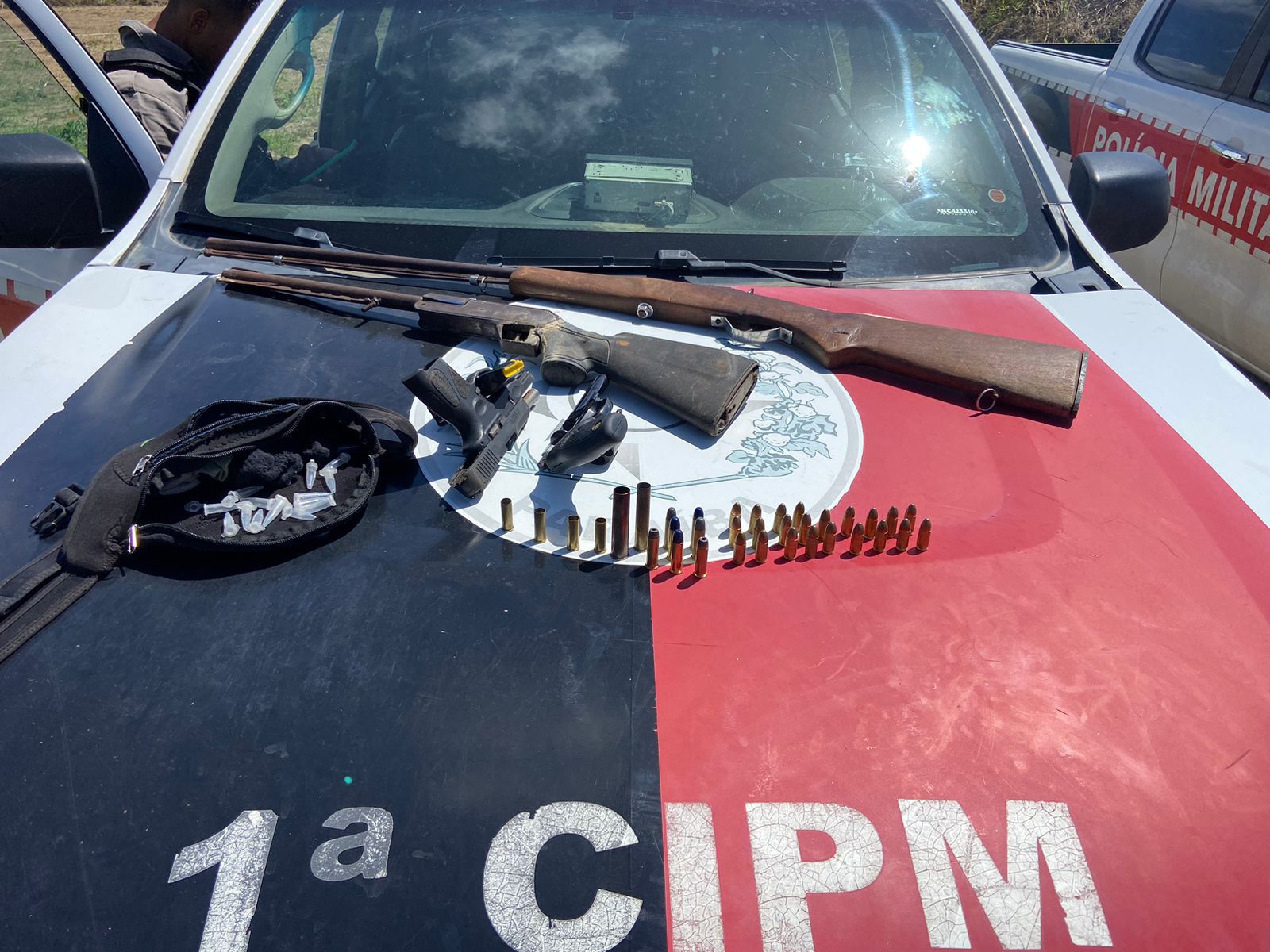 Em 24h, Polícia Militar da Paraíba apreende grande quantidade de armas, drogas; bandido é morto em troca de tiros