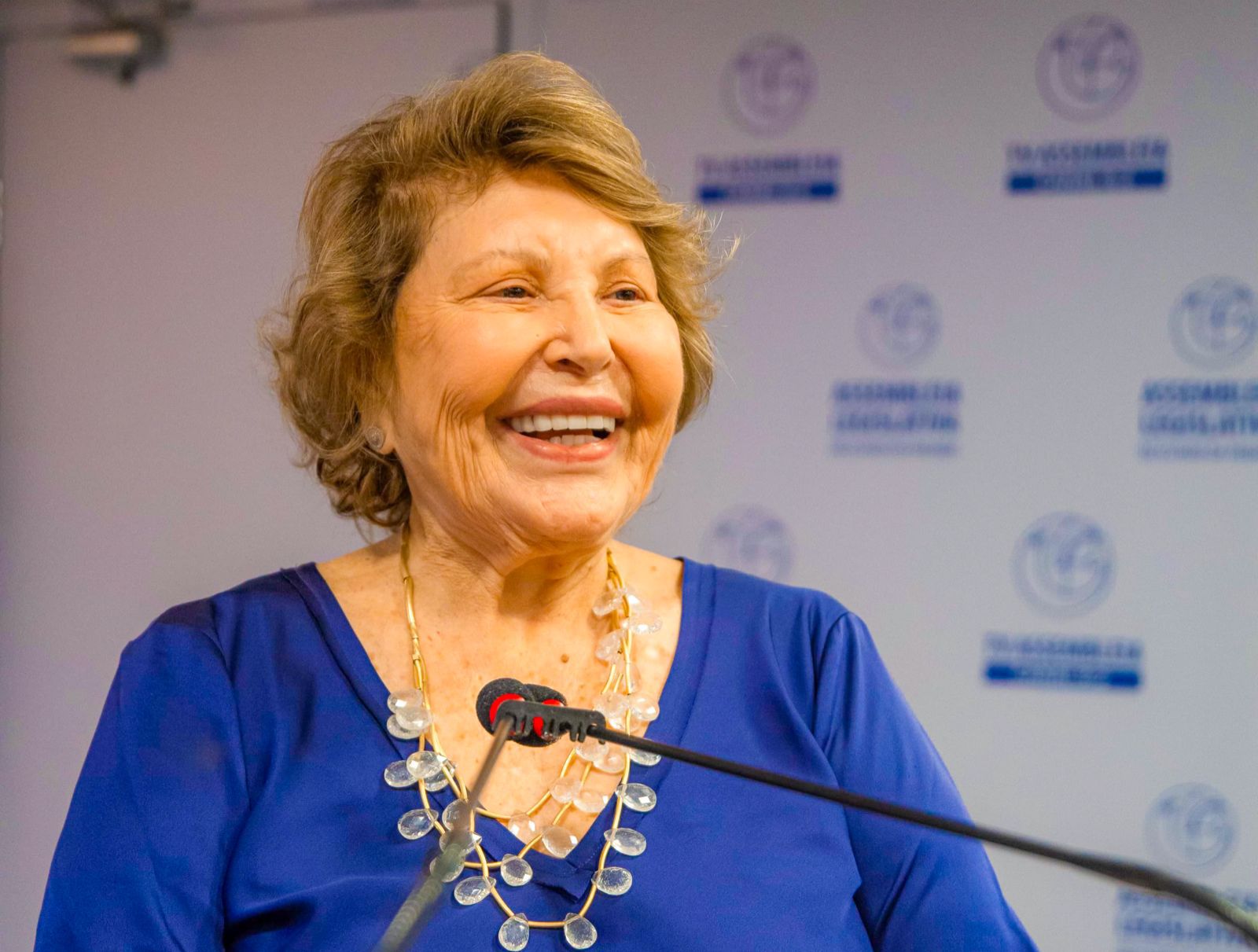 Francisca Motta defende medidas contra evasão escolar e pela alfabetização na idade certa