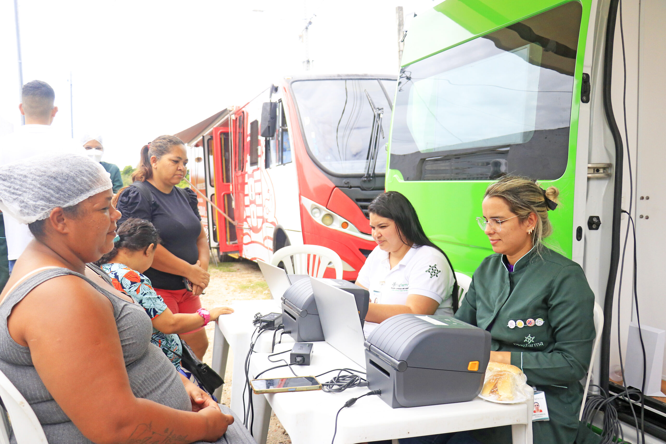 Prefeitura de João Pessoa realiza ação conjunta com o Governo do Estado e beneficia moradores da Comunidade Aratu