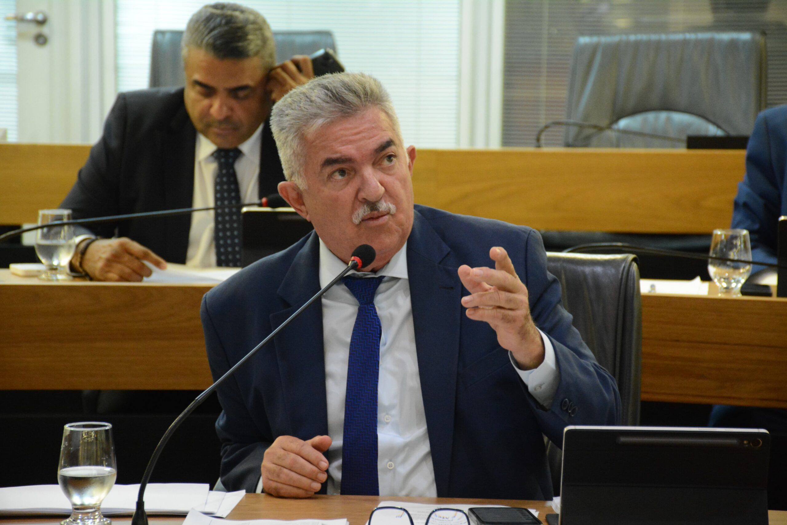 Presidente da CCJ, João Gonçalves conduz aprovação da nova Lei Orgânica da PM e celebra avanço na Segurança da Paraíba: "Outros tempos"