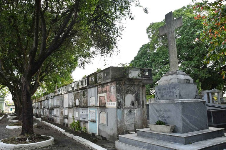 Sedurb lança edital para regularização e atualização cadastral de sepulturas, túmulos e ossuários em cemitérios públicos de João Pessoa