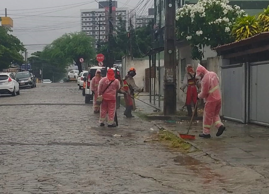Emlur mantém serviços de manutenção e apoia ações da Defesa Civil durante período de fortes chuvas