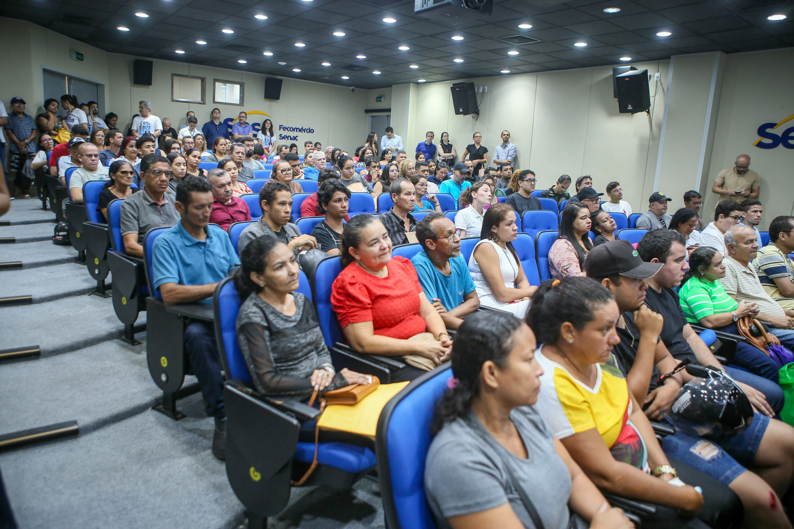 Prefeitura de João Pessoa realiza no Sesc Praia "Feirão da Empregabilidade" voltado para empresas e trabalhadores do setor de bares e restaurantes