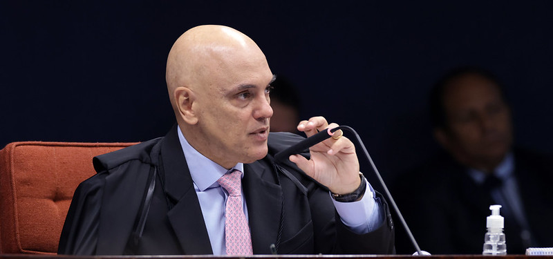 Ministros Alexandre de Moraes e Flávio Dino Moraes e Dino votam pela condenação do ex-presidente Bolsonaro e aliados por trama golpista