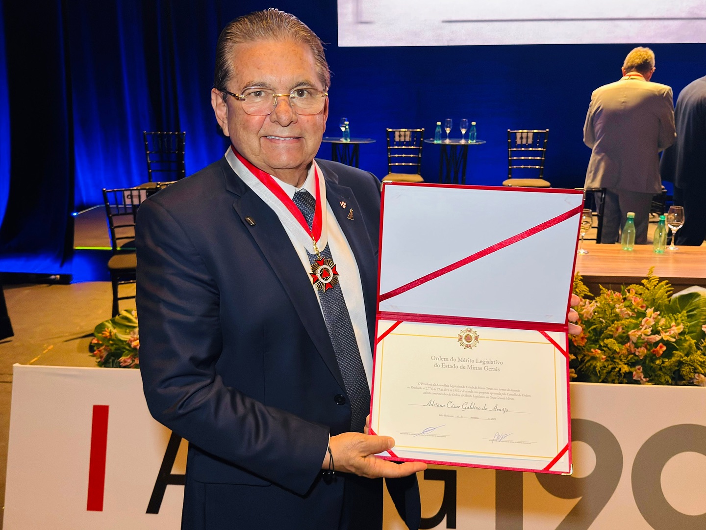 Presidente Adriano Galdino recebe Medalha do Mérito Legislativo em Belo Horizonte nesta terça-feira