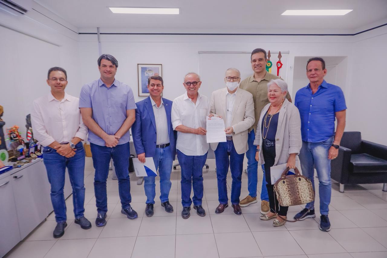 Cícero Lucena assina protocolo com o Sesc/Sena para restaurar o Pavilhão do Chá e valorizar o Centro Histórico de JP