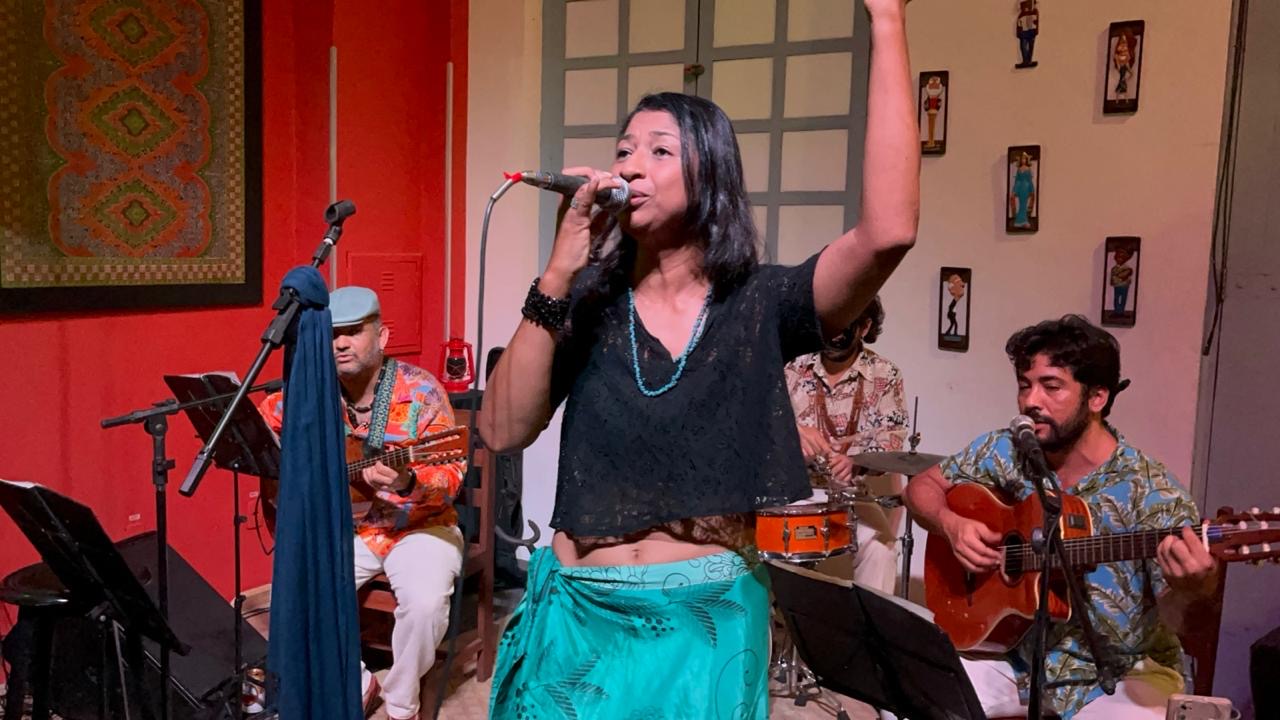 Cantora Ceiça Farias comanda Sabadinho Bom deste final de semana no Centro Histórico de João Pessoa