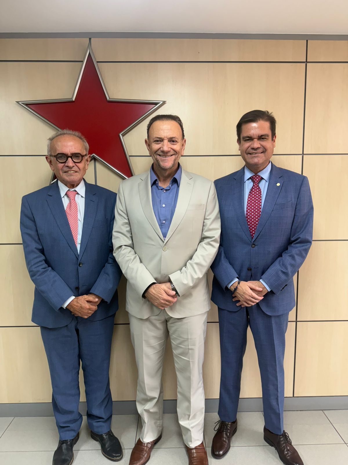 Em Brasília: Prefeito Cícero e deputado Mersinho Lucena Cícero se reúnem com presidente nacional do PT, Edinho Silva