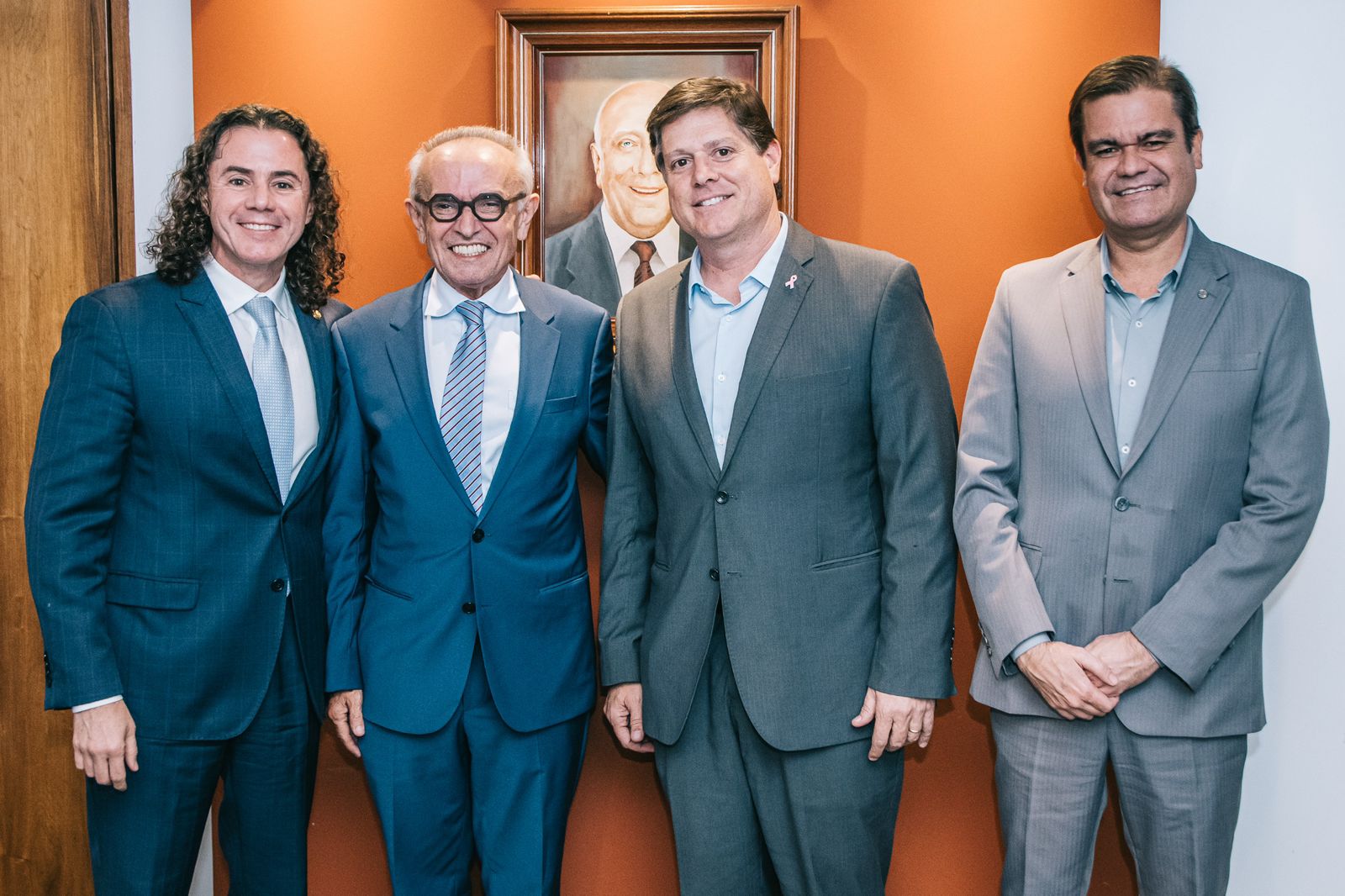 Após deixar o Progressistas, Cícero Lucena se encontra com presidente nacional do MDB e nos próximos dias deve anunciar filiação ao partido para disputar o governo da Paraíba