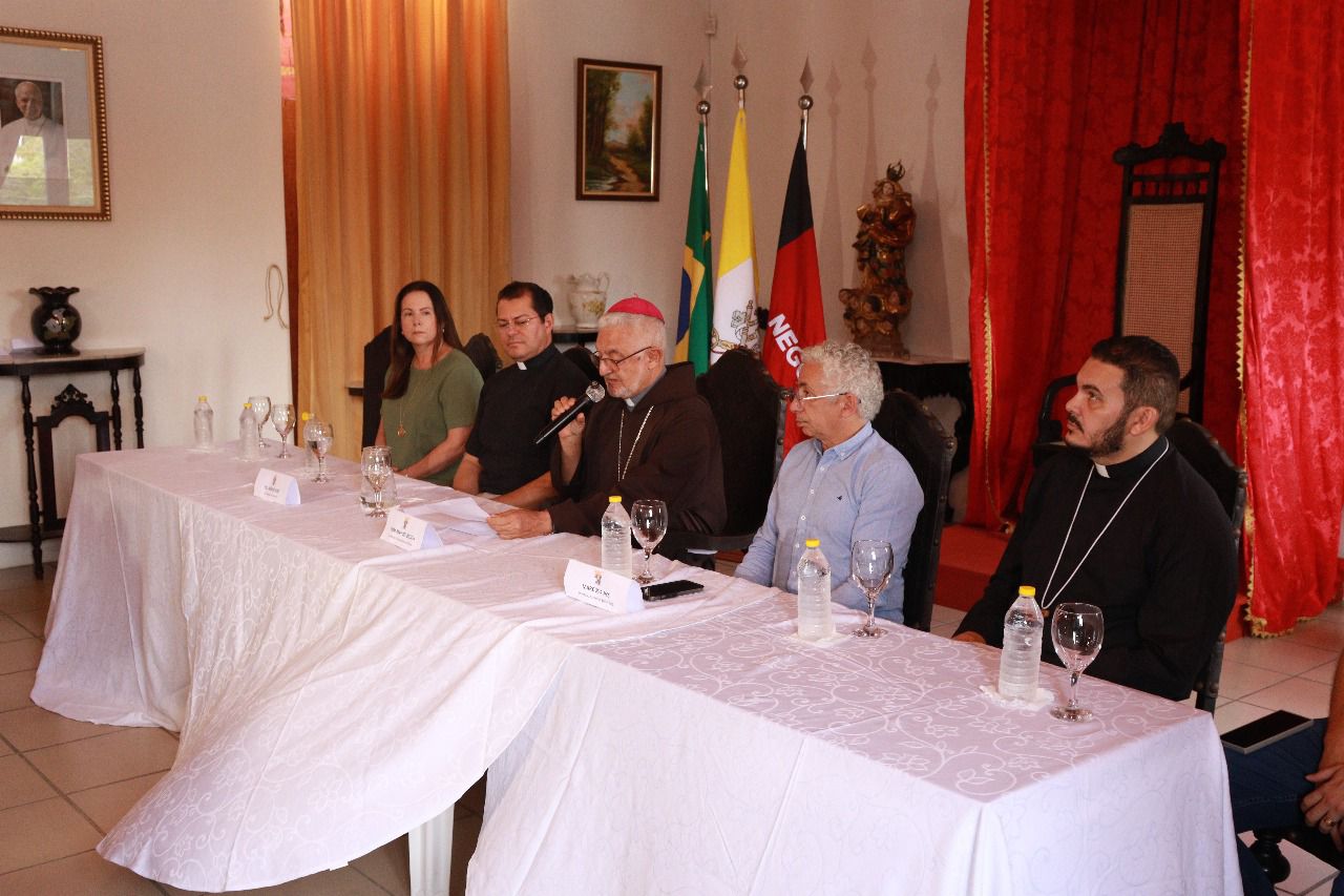 Arquidiocese da Paraíba e Prefeitura oficializam show com Frei Gilson no evento "Celebra João Pessoa" dia 27 de dezembro