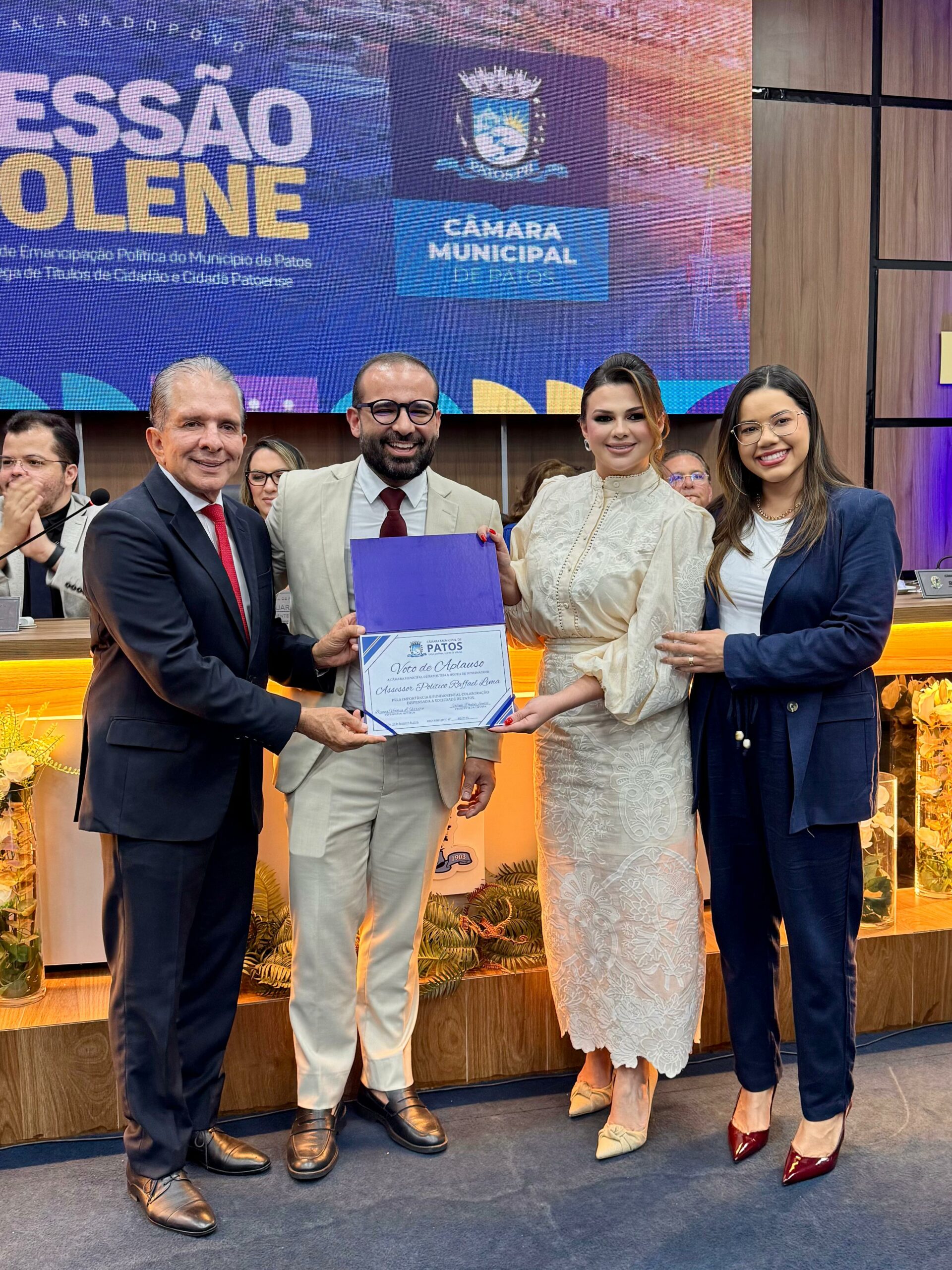 Compromisso público: Câmara de Vereadores dze Patos reconhece atuação política de Raffael Lima com aprovação de 'Voto de Aplauso'