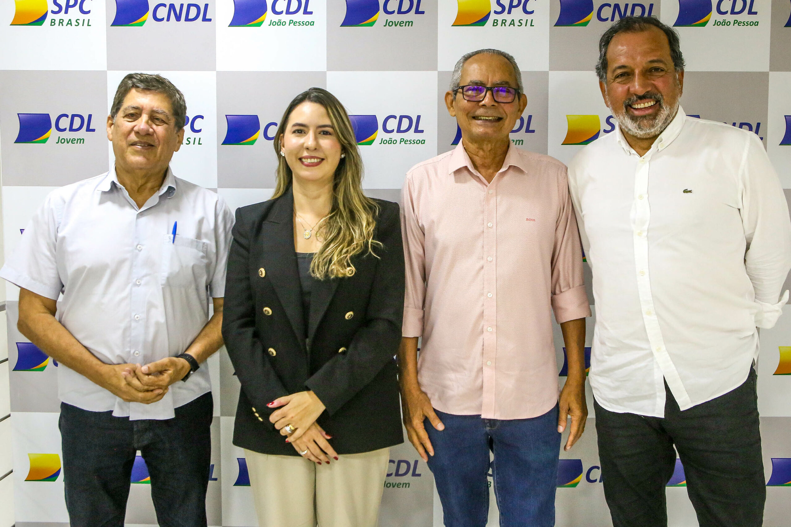 Prefeitura de João Pessoa e CDL firmam parceria para preenchimento de cerca de empregos temporários no setor de comércio, bares e restaurantes