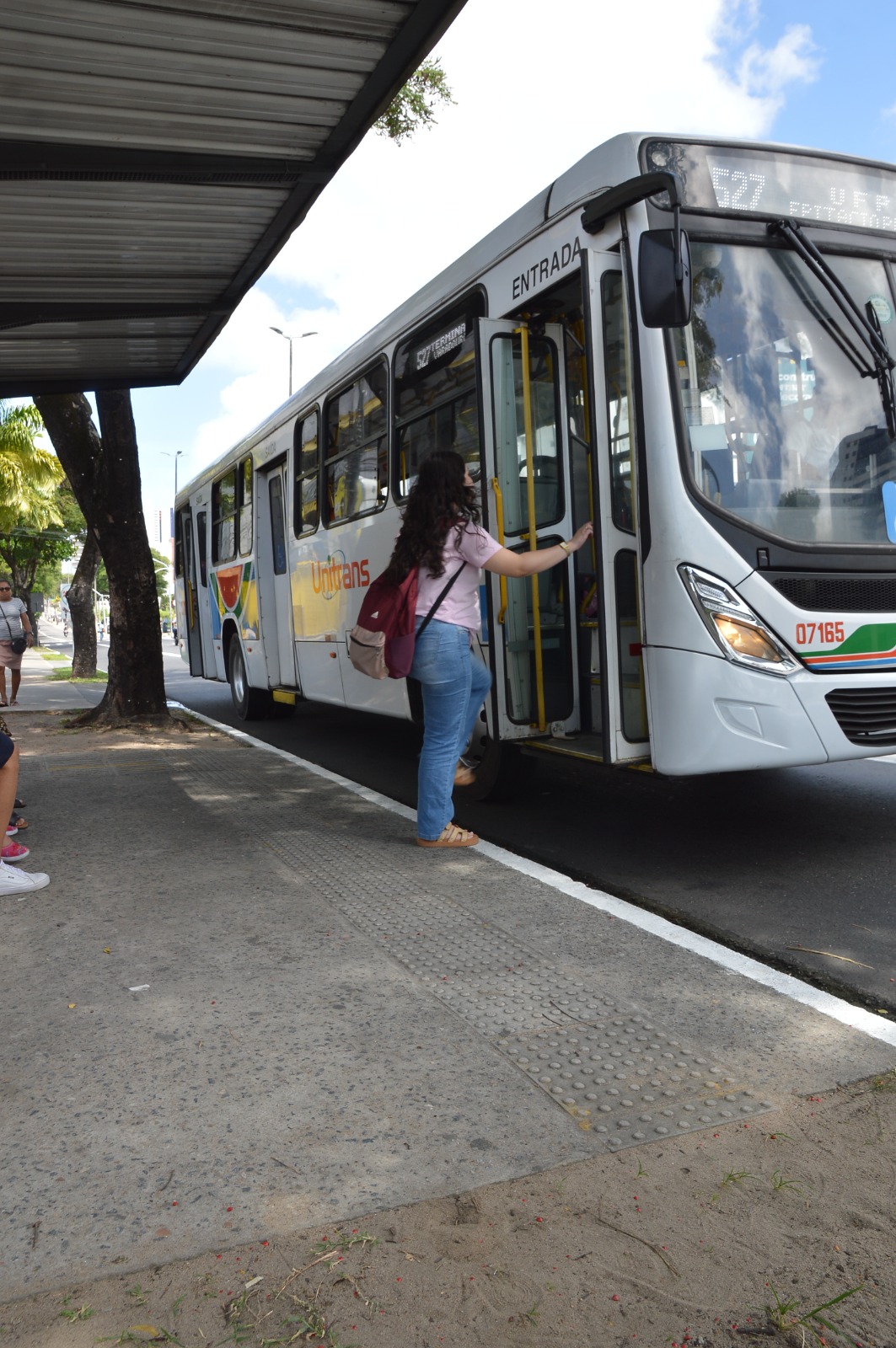 Prefeitura de João Pessoa garante Passe Livre neste domingo para candidatos no 2º dia do Enem, monitora trânsito e reforça ônibus
