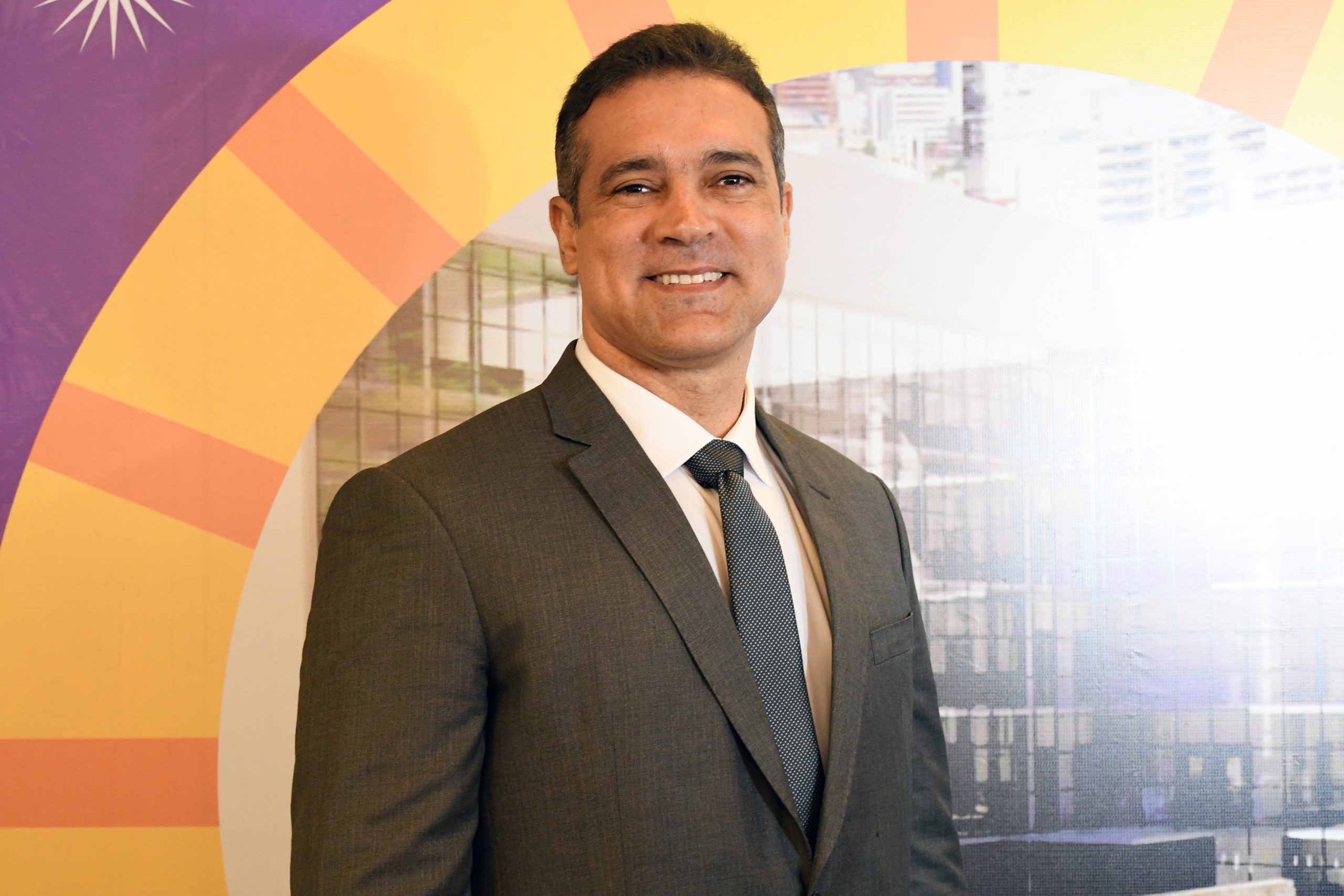 Vereadores Marmuthe Cavalcanti, Thiago Lucena e Marcílio do HBE entregam cargos na Prefeitura de João Pessoa e reassumem mandatos na Câmara Municipal