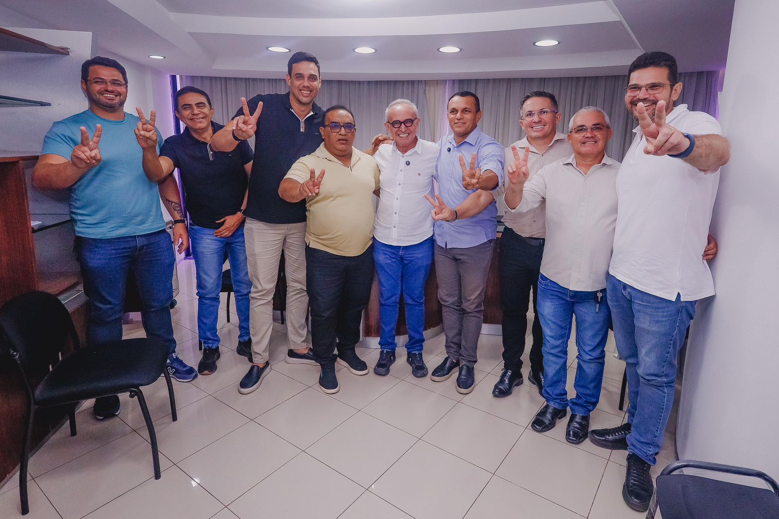 Eleições 2026: Cícero Lucena fortalece pré-candidatura ao Governo com apoio de vereadores e lideranças no Alto Sertão