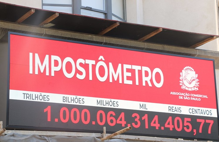 Com aumento de impostos, carga tributária bate recorde histórico em 2024 e alcança maior nível em mais de duas décadas