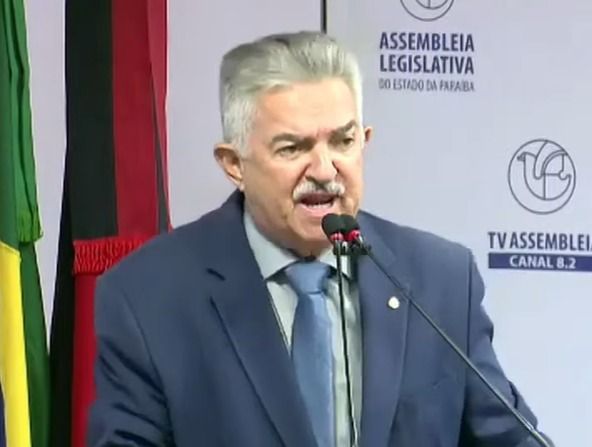 João Gonçalves convida Walber Virgolino para a base do governador: “Você está meio esquecido pelo seu grupo, venha pra cá”