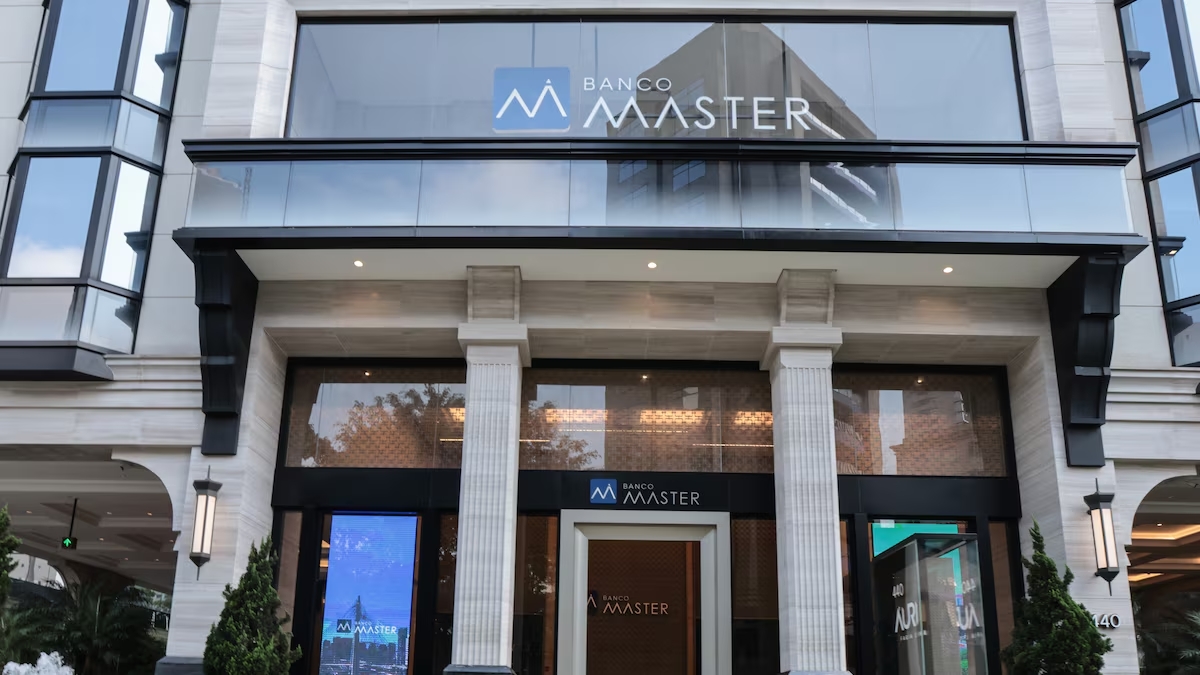 PF quebra sigilo bancário e fiscal de 101 pessoas e entidades investigadas no caso do Banco Master