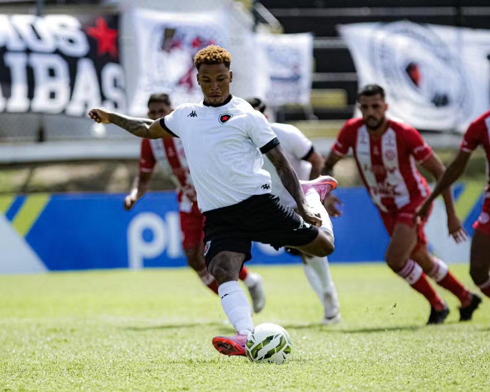 Frustração: Botafogo começa o Paraibano 2026 empatando com o Esporte de Patos no Frasqueirão