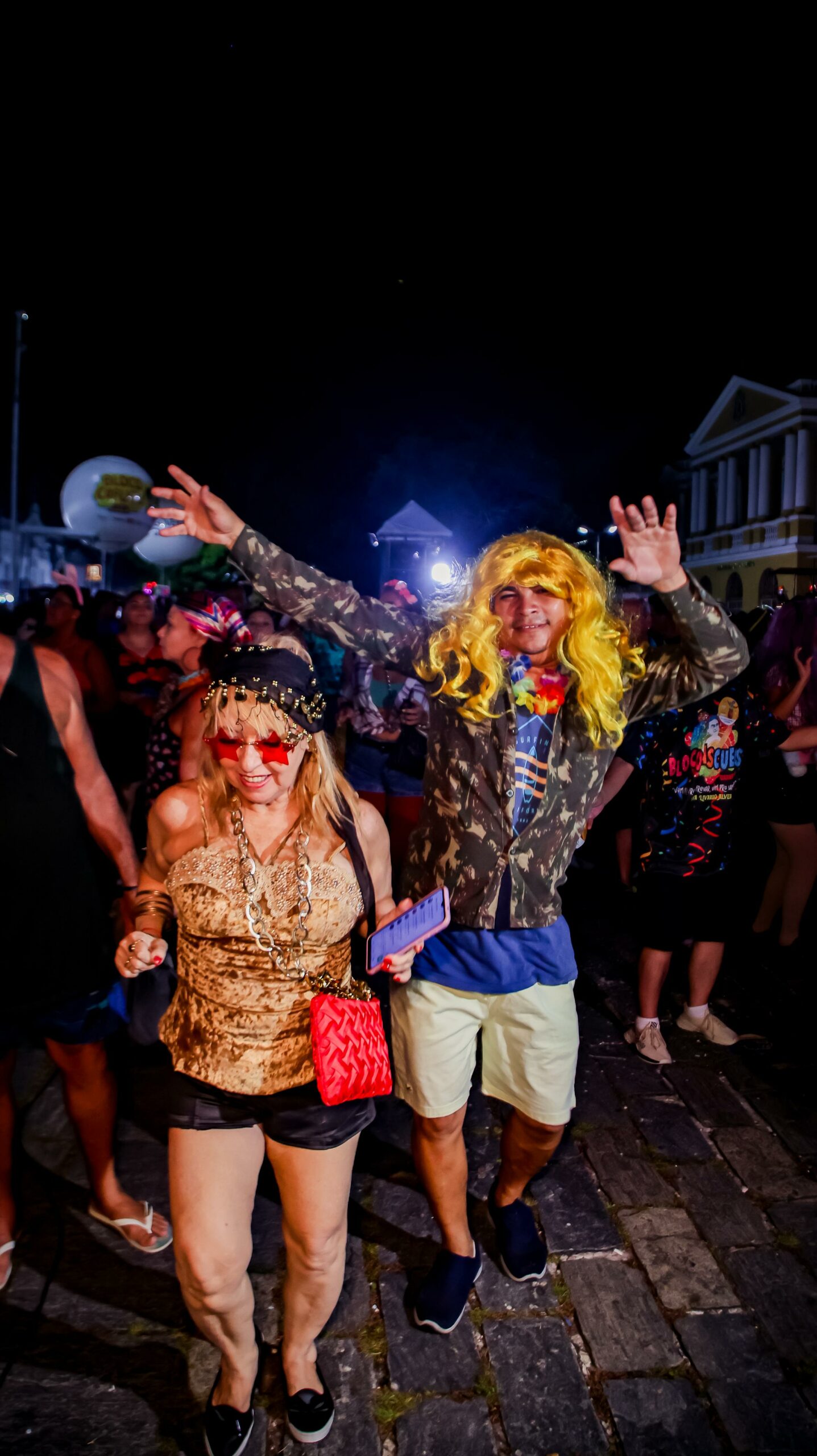 Bloco Cafuçu desfila criatividade, irreverência e arte popular no Centro Histórico, nesta sexta-feira