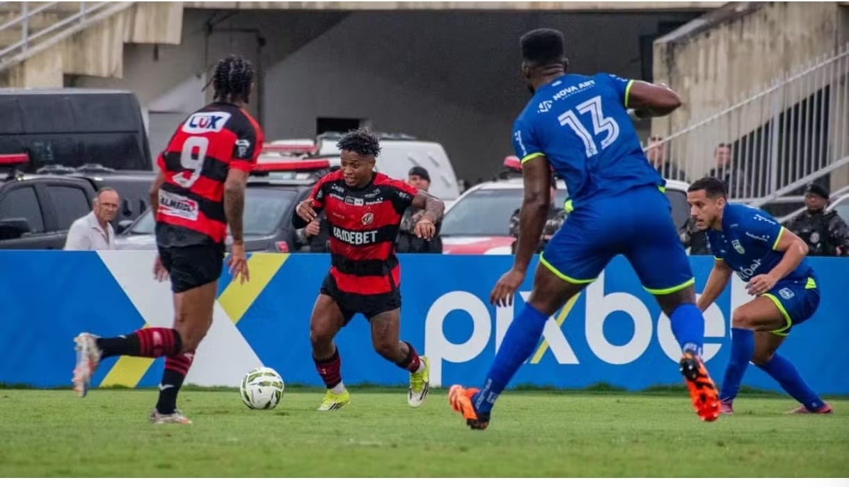 Depois de golear o Botafogo, vencer o Treze e derrotar o Serra Branca, Campinense assume a liderança do Paraibano 2026