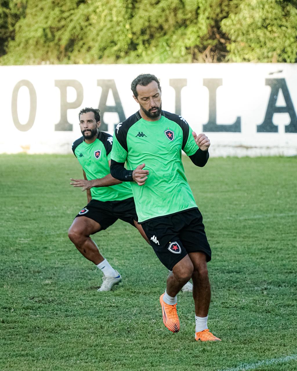 Em confronto que derrota pode custar a eleminação, Botafogo enfrenta o Atlético (CZ) nesta quarta-feira no Perpetão