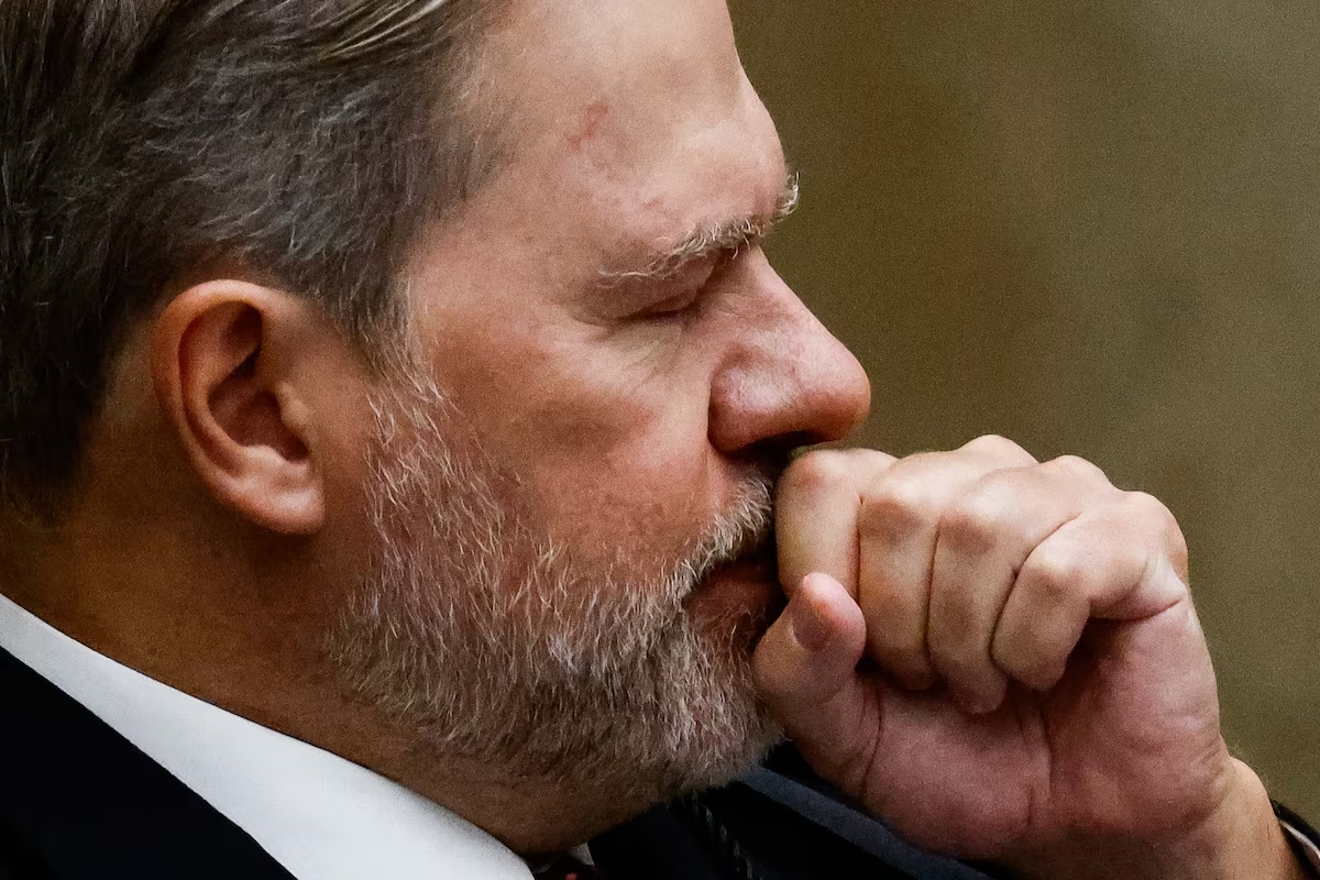 Pressionado Ministro Dias Toffoli deixa caso do Banco Master após acordo com ministros do Supremo